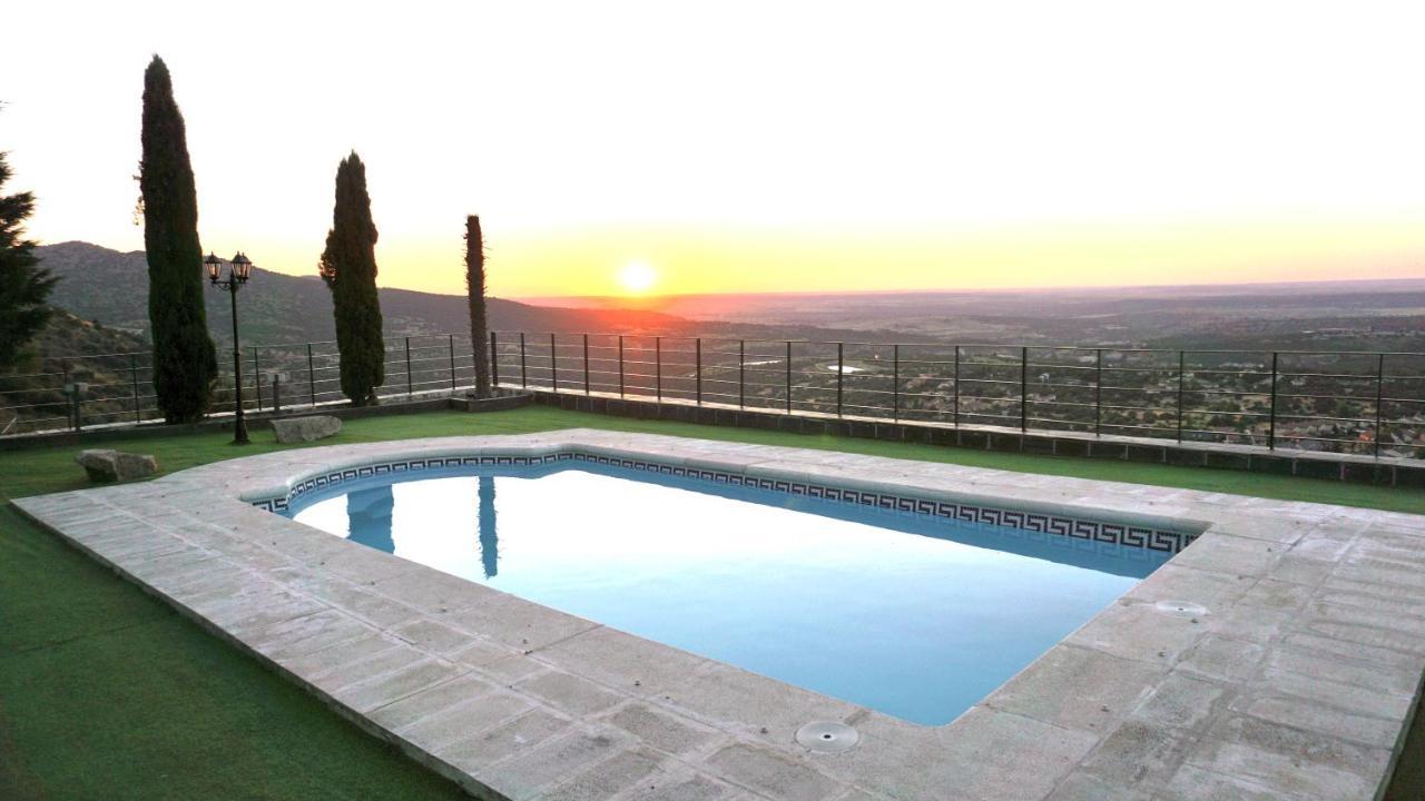 Villa Los Angeles El Espinar Zewnętrze zdjęcie